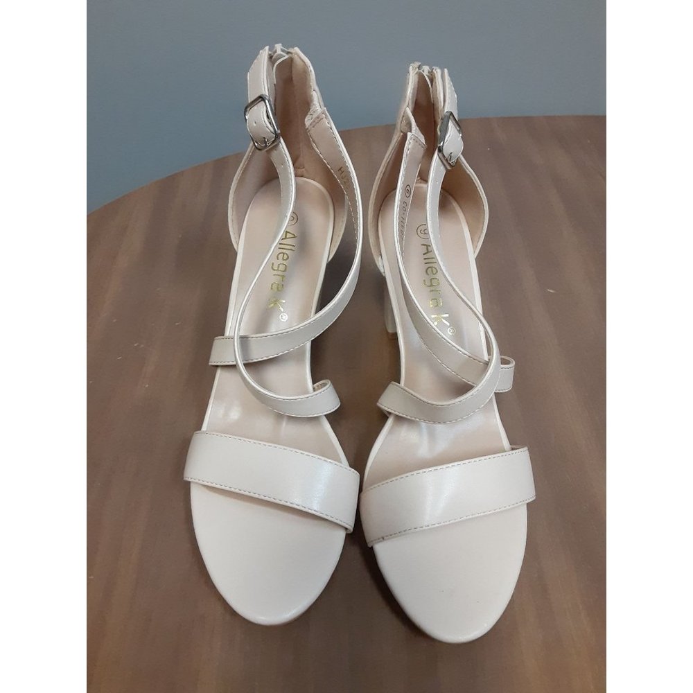 Allegra K Cream Nude Block Heels Size 9 NWT